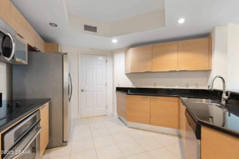 231 Riverside Drive #304-1, Holly Hill FL - photo 15 of 67