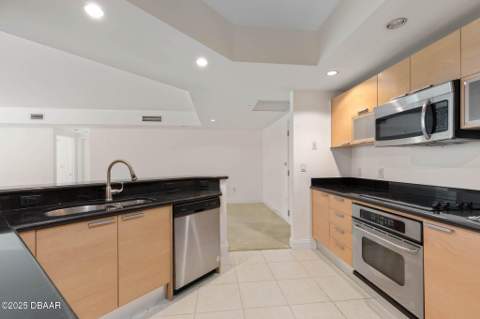 231 Riverside Drive #304-1, Holly Hill FL - photo 17 of 67