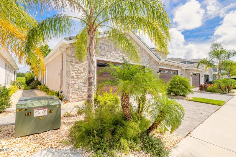 2 bedroom Townhouse at 3052 Isles Way, Venetian Bay, New Smyrna Beach — photo 2