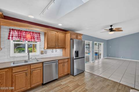 5445 Landis Avenue, Port Orange FL - photo 18 of 46