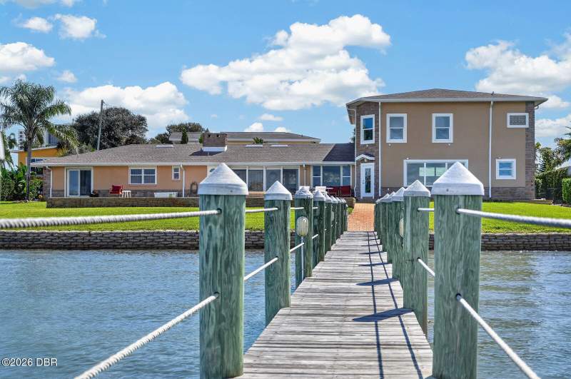 5 bedroom Single Family Residence at 14 Granville Circle, Daytona Beach, Daytona Beach — photo 3