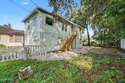 224 Kingston Avenue, Daytona Beach FL - photo 8 of 37