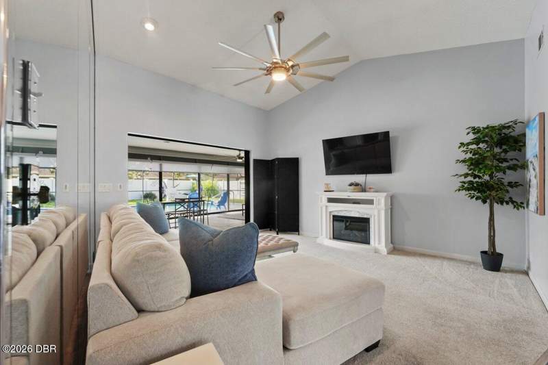 3 bedroom Single Family Residence at 7 Folcroft Lane, Palm Coast, Palm Coast — photo 4