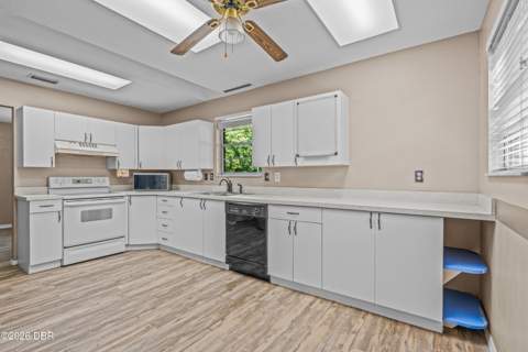 211 Sanchez Avenue, Ormond Beach FL - photo 18 of 47