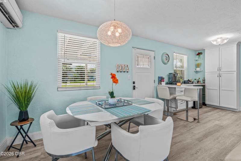 2 bedroom Single Family Residence at 7 River Drive, Not In Subdivision, Ormond Beach — photo 2