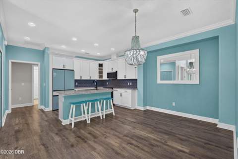 156 E Margaritaville Avenue, Daytona Beach FL - photo 12 of 80