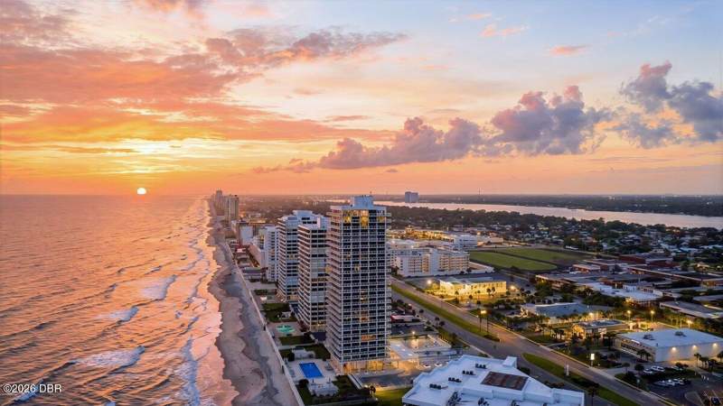 4 bedroom Condominium at 3000 N Atlantic Avenue #21, Aliki Tower Condo, Daytona Beach — photo 3