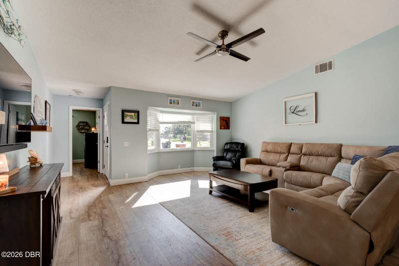 3 bedroom Single Family Residence at 316 American Way, Georgetowne, Daytona Beach — photo 4