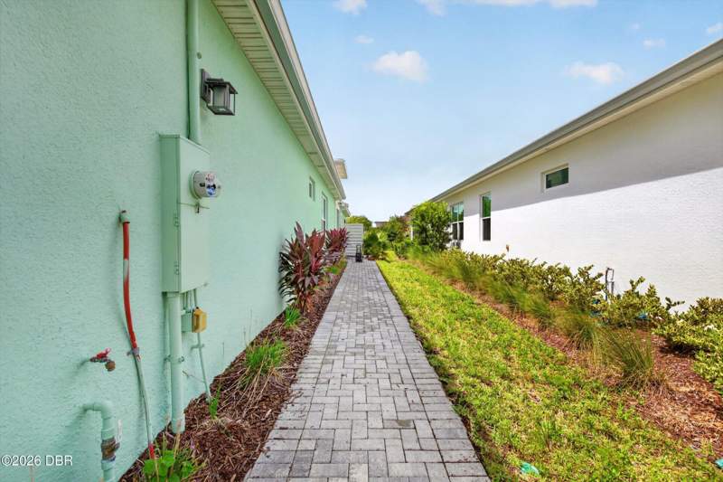 2 bedroom Single Family Residence at 215 Gypsy Palace Lane, Latitude, Daytona Beach — photo 4