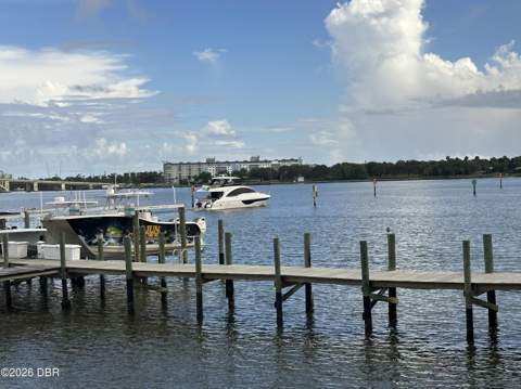 614 Marina Point Drive #614, Daytona Beach FL - photo 8 of 49