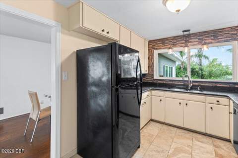 213 Boylston Avenue, Daytona Beach FL - photo 16 of 44