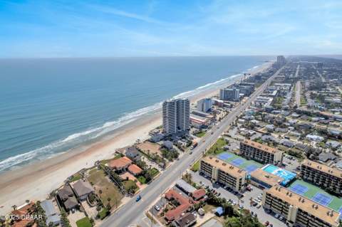 1420 N Atlantic Avenue #603, Daytona Beach FL - photo 8 of 31