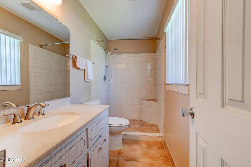 3 bedroom Single Family Residence at 1653 Lawrence Circle, Lakewood Park, Daytona Beach — photo 3