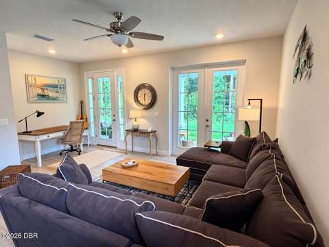 559 Venetian Palms Boulevard, New Smyrna Beach FL - photo 6 of 34