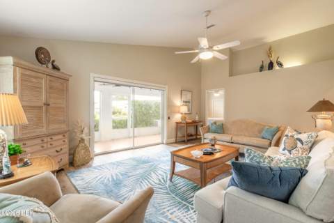 682 Middlebury Loop, New Smyrna Beach FL - photo 10 of 44