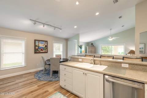 682 Middlebury Loop, New Smyrna Beach FL - photo 16 of 44
