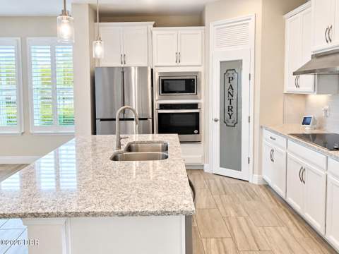 225 Venetian Palms Boulevard, New Smyrna Beach FL - photo 7 of 38