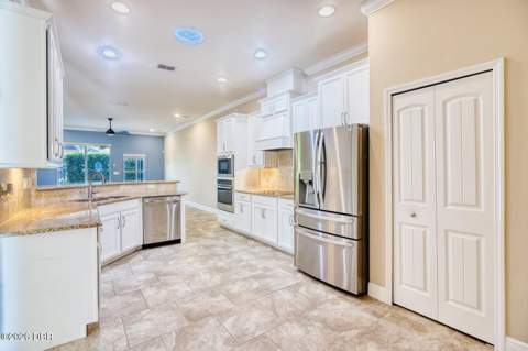 806 Snapdragon Drive, New Smyrna Beach FL - photo 7 of 34