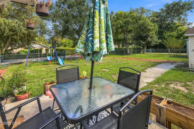 2 bedroom Single Family Residence at 614 W Pennsylvania Avenue, Not In Subdivision, DeLand — photo 4