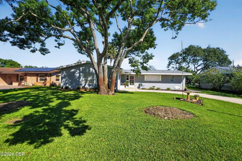 2 bedroom Single Family Residence at 1348 Killian Street, Ridgecrest, Daytona Beach — photo 3