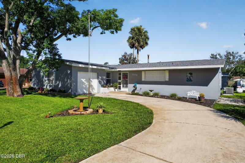 2 bedroom Single Family Residence at 1348 Killian Street, Ridgecrest, Daytona Beach — photo 5