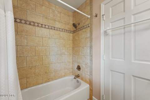 2970 Oceans Trace, Daytona Beach Shores FL - photo 20 of 38