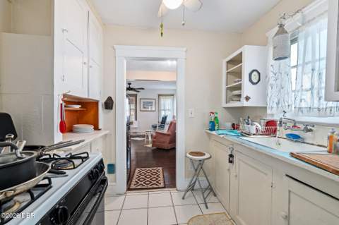 321 Cottrill Street, Daytona Beach FL - photo 14 of 50
