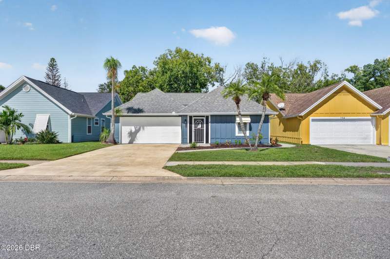 3 bedroom Single Family Residence at 736 Pine Shores Circle, Pine Island, New Smyrna Beach — photo 1