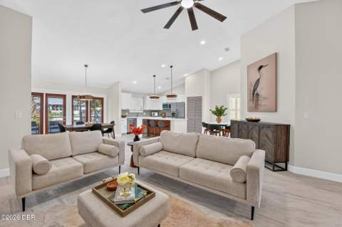 736 Pine Shores Circle, New Smyrna Beach FL - photo 7 of 39