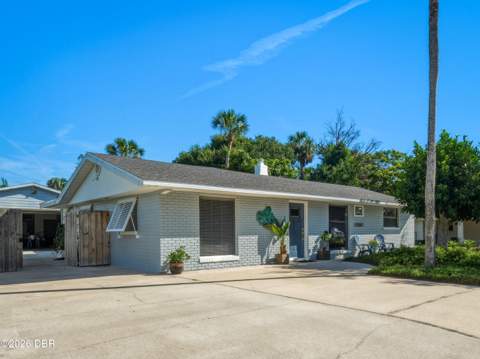 125 Dixwood Avenue, Edgewater FL - photo 9 of 57