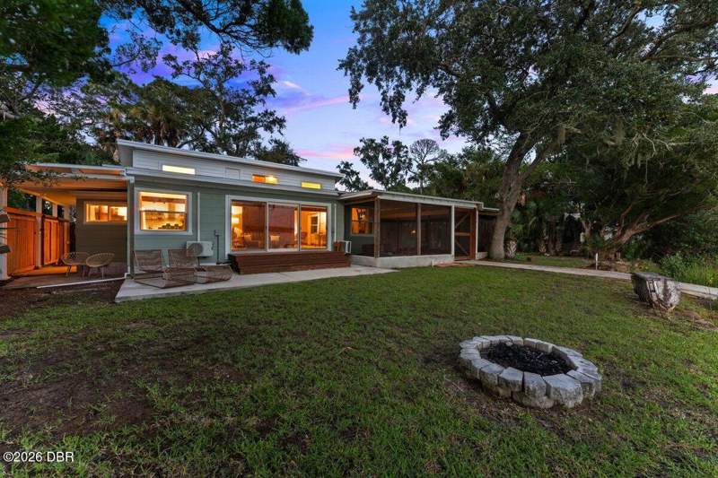 1 bedroom Single Family Residence at 5528 W Bayshore Drive, Harbor Oaks, Port Orange — photo 5