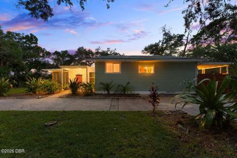 5528 W Bayshore Drive, Port Orange FL - photo 6 of 49