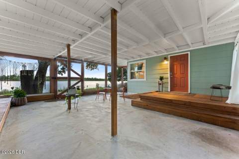 5528 W Bayshore Drive, Port Orange FL - photo 15 of 49