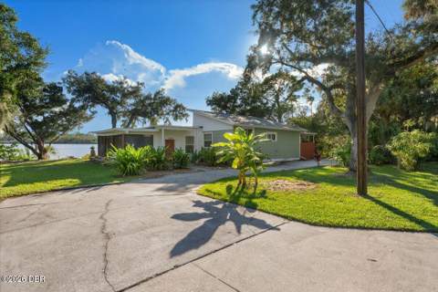 5528 W Bayshore Drive, Port Orange FL - photo 10 of 49