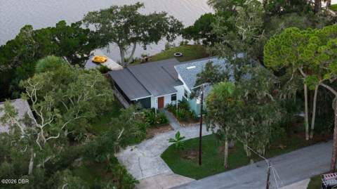 5528 W Bayshore Drive, Port Orange FL - photo 11 of 49