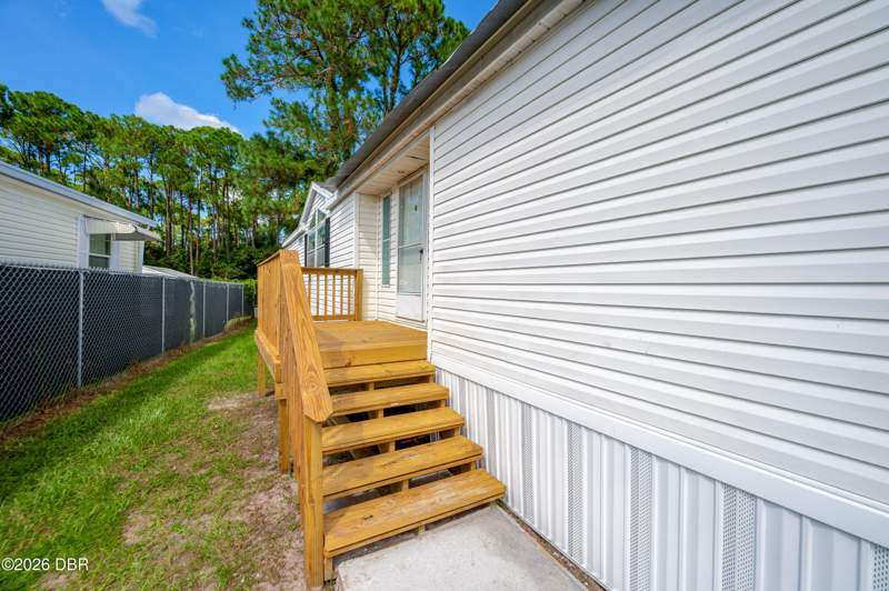 3 bedroom Manufactured Home at 13 Lawrence Court, Southern Pines, Port Orange — photo 4