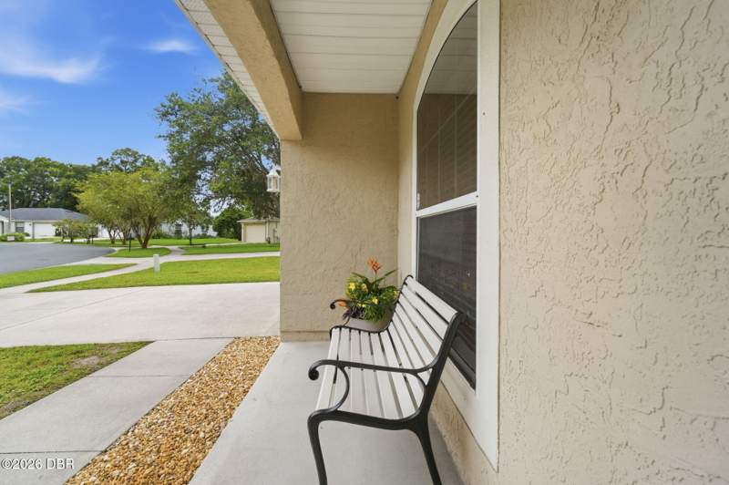 3 bedroom Single Family Residence at 1302 Benton Lake Drive #E, Not on the List, DeLand — photo 4