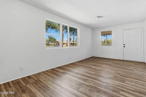 444 S Caroline Street, Daytona Beach FL - photo 6 of 29