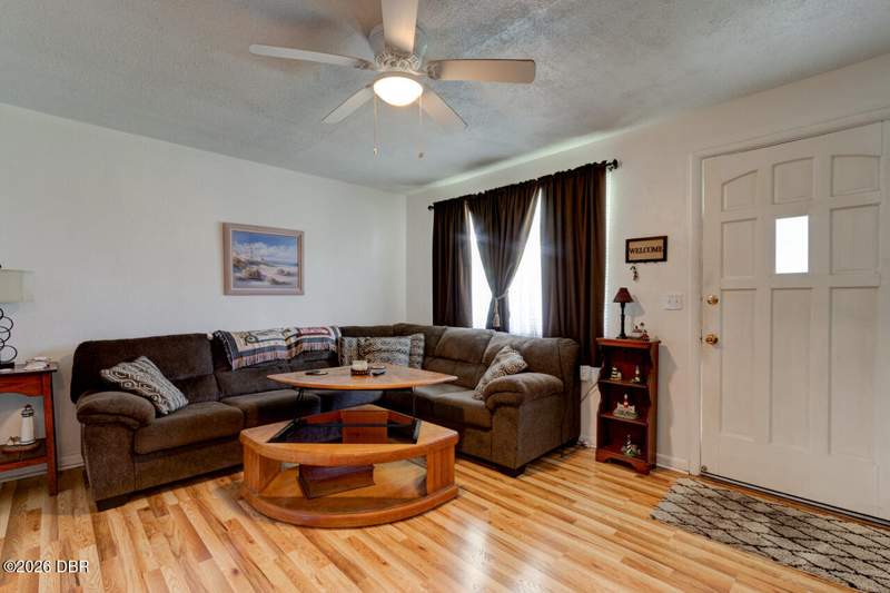 2 bedroom Single Family Residence at 142 Center Street, Center Park, Daytona Beach — photo 4