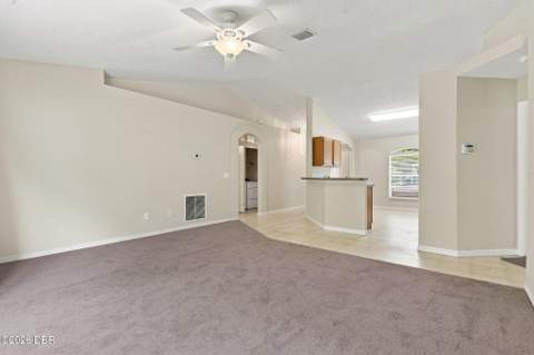 1302 Benton Lake Drive #E, DeLand FL - photo 8 of 31