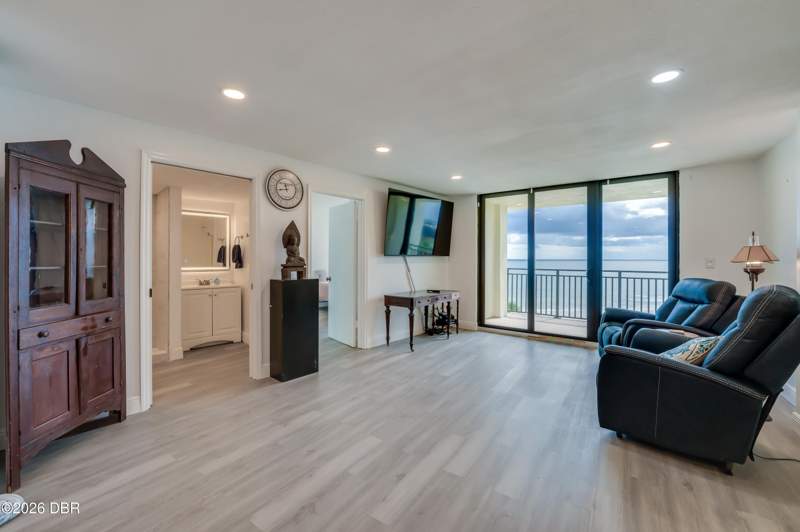 2 bedroom Condominium at 915 Ocean Shore Boulevard, Other, Ormond Beach — photo 4
