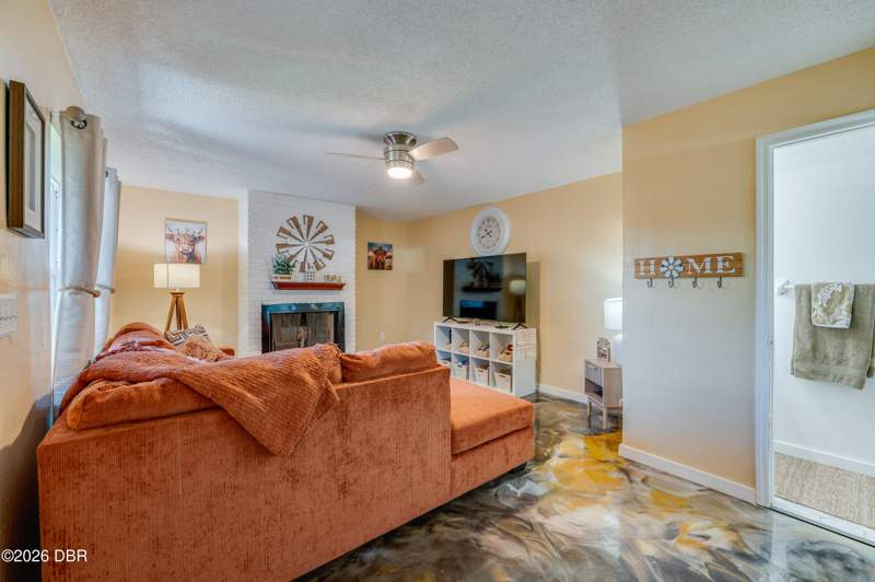 2 bedroom Townhouse at 36 Springwood Square, Springwood Square, Port Orange — photo 5
