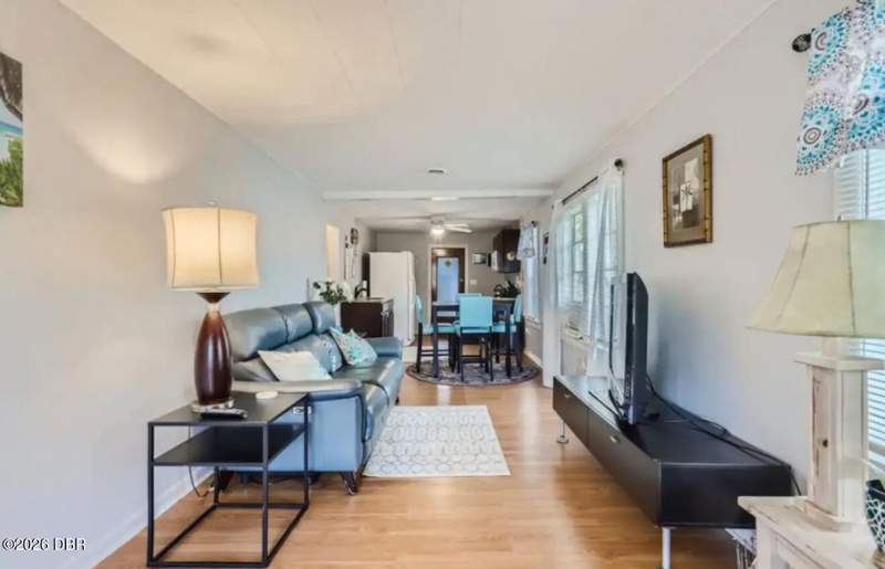 4 bedroom Single Family Residence at 135 12th Street, Walkers Holly Hill, Holly Hill — photo 4