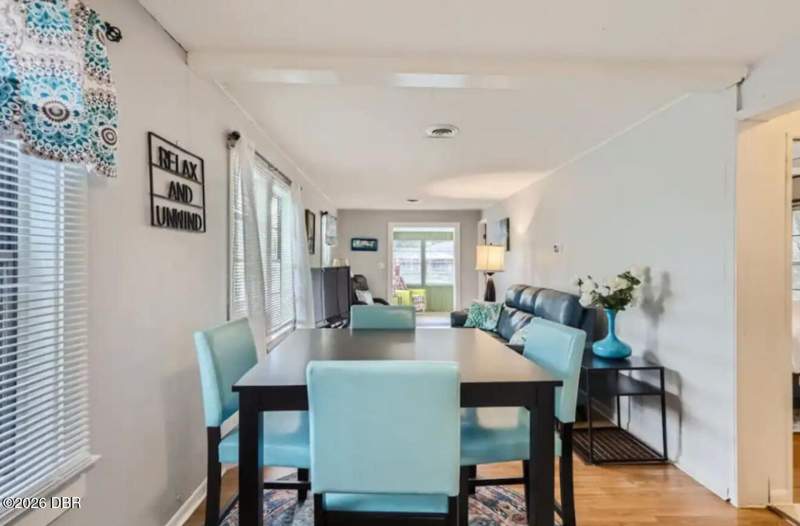 4 bedroom Single Family Residence at 135 12th Street, Walkers Holly Hill, Holly Hill — photo 5