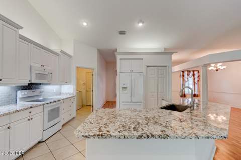 19 Waterbluff Drive, Ormond Beach FL - photo 12 of 52