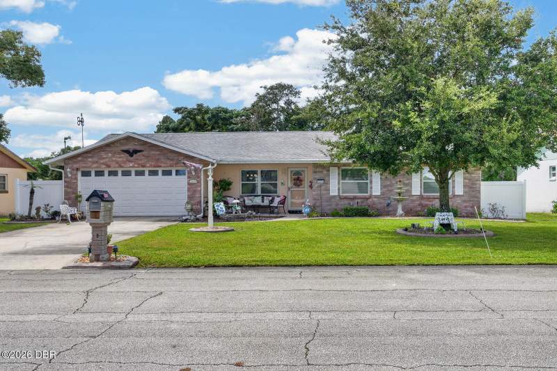 3 bedroom Single Family Residence at 1074 Chelsea Way, Kingswood, Port Orange — photo 3