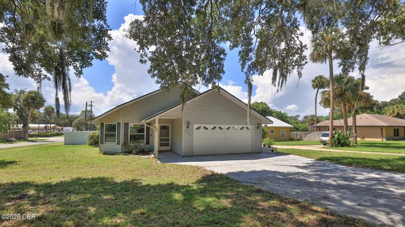 3 bedroom Single Family Residence at 720 S Ridgewood Avenue, Rio Vista, Ormond Beach — photo 2