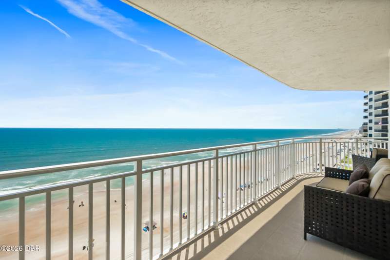 3 bedroom Condotel at 2545 S Atlantic Avenue #1106, Peninsula Condo, Daytona Beach Shores — photo 2