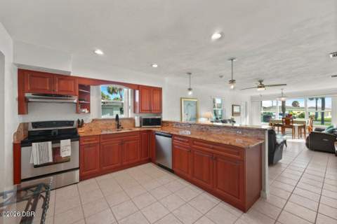 2 Breezeway Drive, Ormond Beach FL - photo 12 of 32