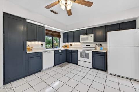 11 Ridge Trail, Ormond Beach FL - photo 10 of 46